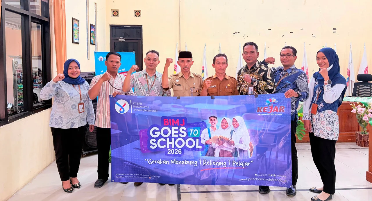 Foto : Jajaran Bank BIMJ dan pengurus PGRI Jatibarang.